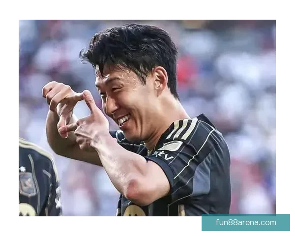 孙兴慜独造五球助攻大四喜 完美表现超越梅西成为焦点 孙兴慜独造五球助攻大四喜 完美表现超越梅西成为焦点